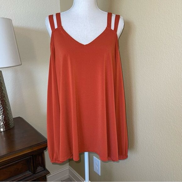 Torrid Knit Crepe V-Neck Cold Cutout Cold Shoulder Burnt Orange Top 2X - Picture 2 of 4